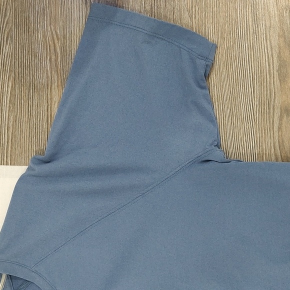 Lot 3 Mens Athletic T-Shirts Lululemon RHONE CUTS Blue Green Black M Short Sleev - Picture 14 of 14